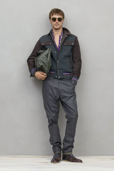 Look 4